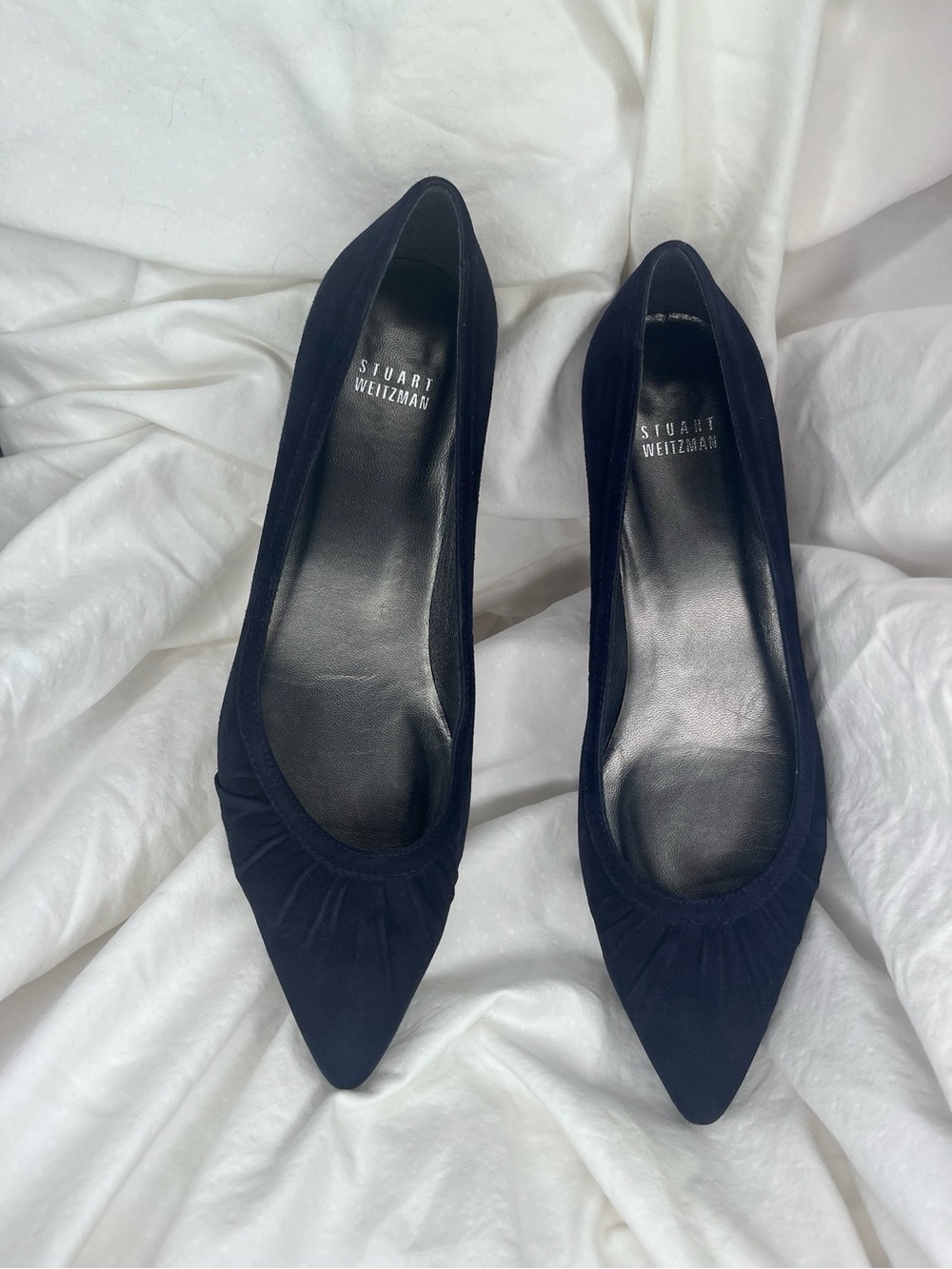 Stuart Weitzman Navy Suede Pointed-Toe Kitten Heel Size 9.5 M